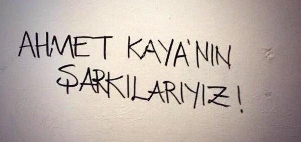 Gururla bakıyorum dünyaya gözlerim bin yaşında. #iyikidogdunikigozum