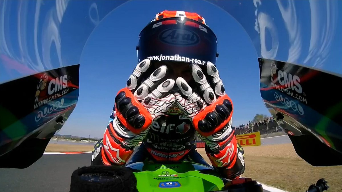 ZX10Rnet's tweet photo. Hey @alpinestars with all the @MotoGP replicas why no ❤️ for @WorldSBK ? Would 💚 some @jonathanrea #RE4Ch4MP @KRT_WorldSBK gloves
@marcmarquez93 x3, @micksdoohan @Official_CS27 @maverickmack25 @AndreaDovizioso @26_DaniPedrosa @KevinSchwantz @jm130tt ... https://t.co/2uUb1hUHJS