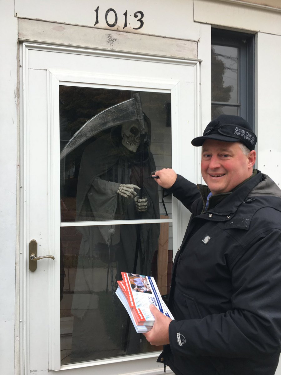 scottdianda's tweet photo. You never know who might answer the door this time of year. Safe canvassing, friends! 👻 🎃 🦇 https://t.co/OTKohFipNn