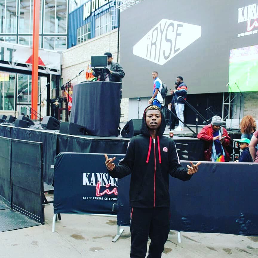 therealleaf300's tweet photo. #Blaaap #IRYSE #leaf300 #KCPL https://t.co/OfpubiD4S9