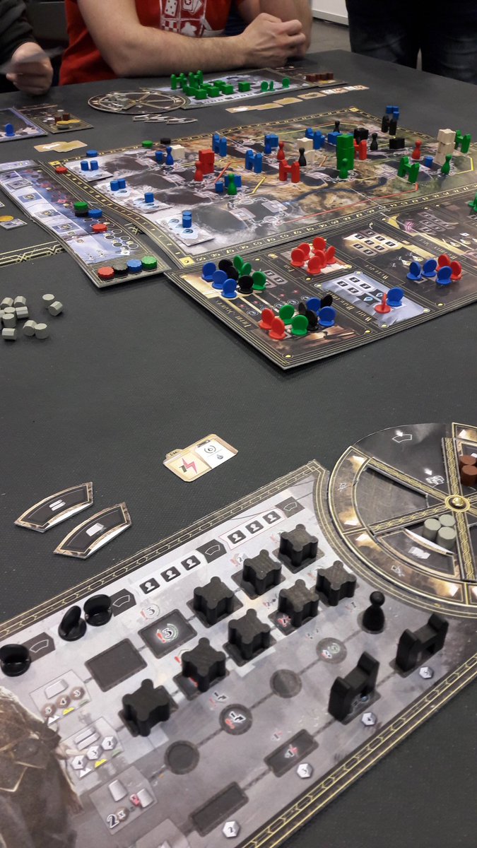 erbaerklaer's tweet photo. Ich hörte davon und war sehr interressiert, 
ich sah es und war beeindruckt, ich spielte es und war begeistert (und gewann😁)
Noch 2 Wochen auf Kickstarter, ich bin All-In
#Barrage #CranioCreations https://t.co/VdExyRceza