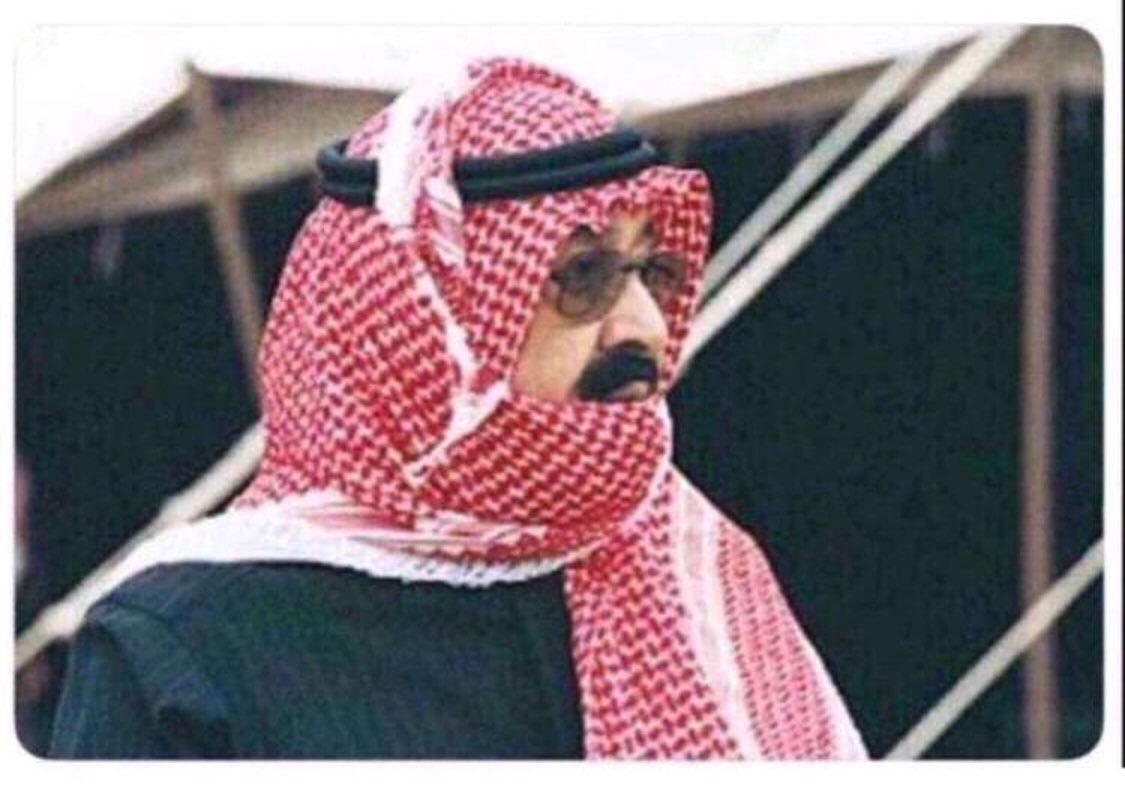 AbdullahAS_1's tweet photo. خابرينك تحب المطر؟
عسى قبرك مثل قلبك بياض وممتلي بالنور
وتحتك جنةٍ خضراء بسحابة خير ممطوره💙 https://t.co/EHNjJUpo9y