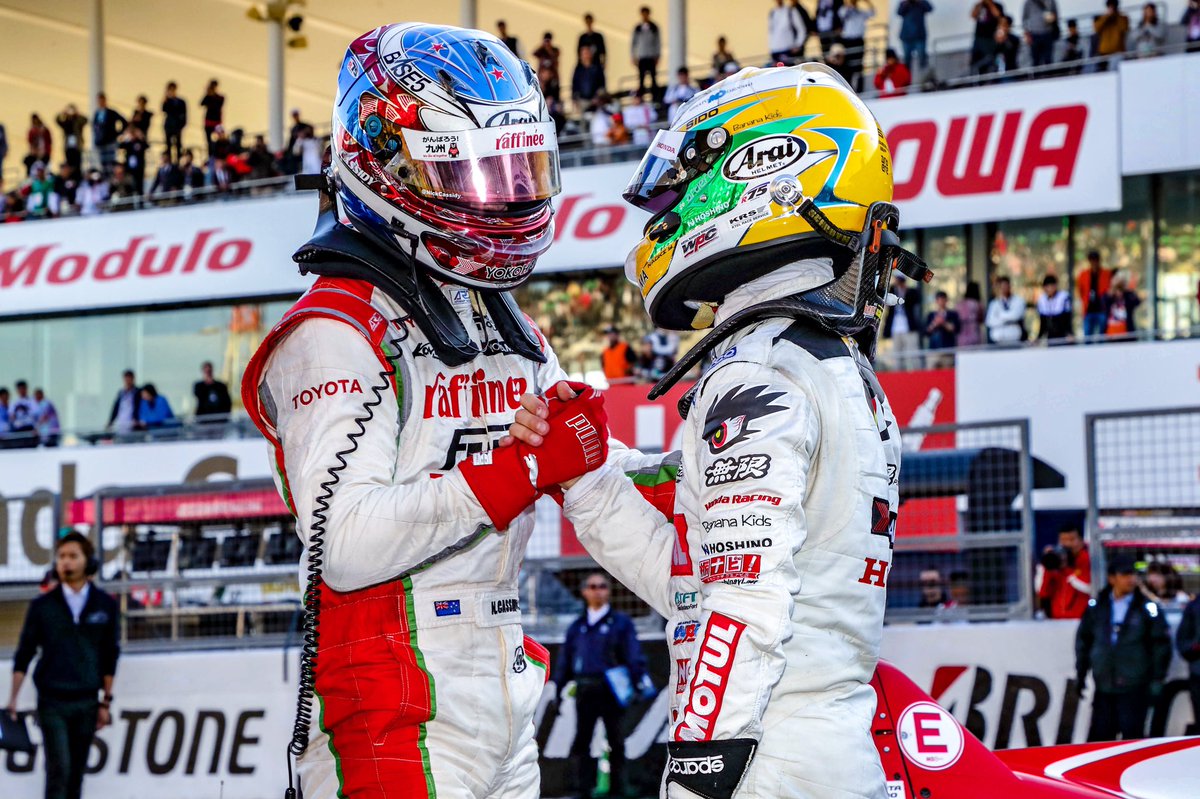 山本尚貴選手
無限さん <a href="/mugen1973/">無限MUGEN【公式】</a>
ホンダさん <a href="/HondaJP/">Honda 本田技研工業</a>
#SFormula チャンピオン獲得おめでとうございます！
最終戦の最後の1周までファンの皆さまを熱くさせるトップ争いができたことをとてもうれしく思います。ありがとうございました！
次は #SuperGT で今日に負けない熱いレースをしましょう‼️