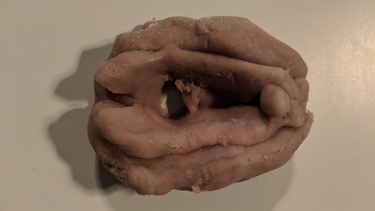 andyhartleyx's tweet photo. At @SexplainUK's #SexEdCon ... we're making vulvas from playdo! https://t.co/p5cIskNDmB