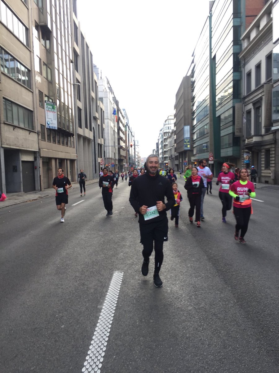 MelikishviliLia's tweet photo. Team @GEOmissionEU ran #BrusselsMarathon Congrats Tornike, Nana &amp; Allard #workingforGeorgia 🇬🇪 https://t.co/qUFzoRjItJ