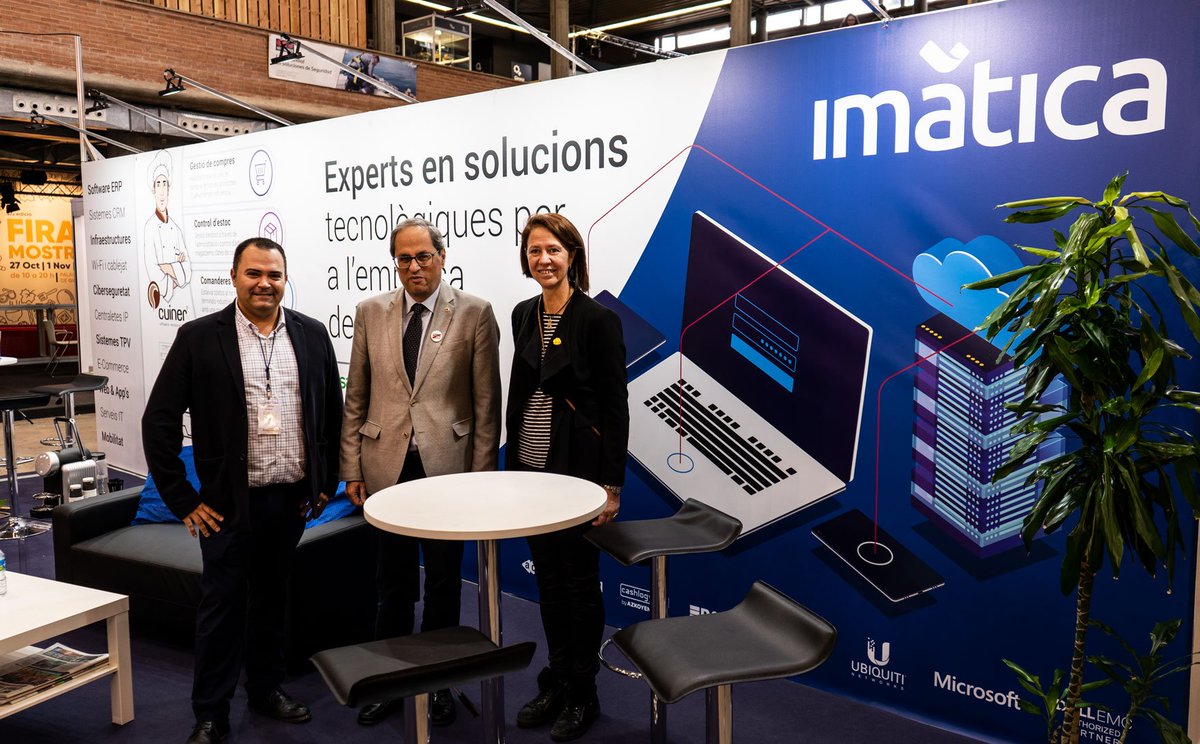 imaticatech's tweet image. Avui el M.H. President, Joaquim Torra, ens ha visitat a l'estand de #FiradeMostres. Si el @govern necessita software empresarial, ja sap on trobar-lo 😎 Gràcies per la visita!