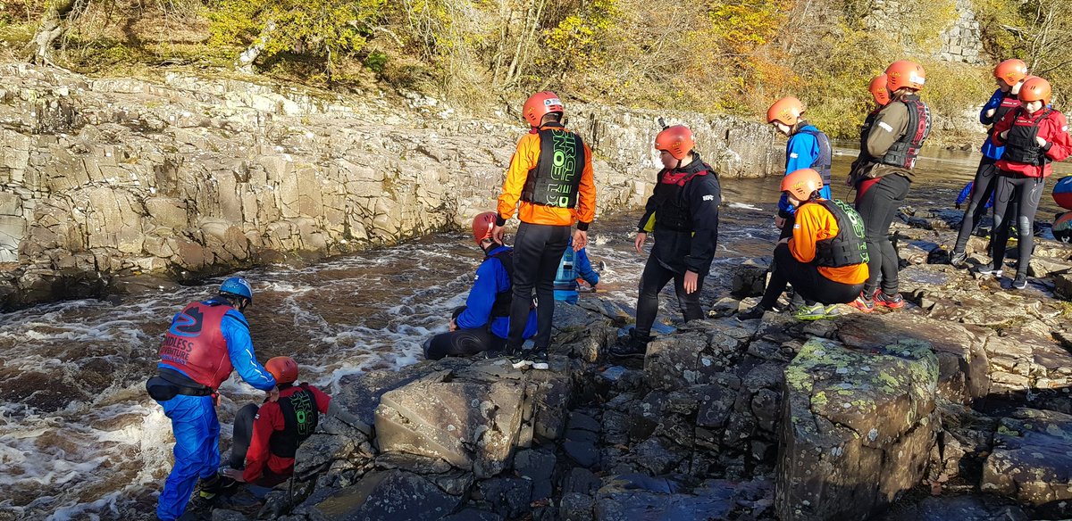 EndlessNE's tweet image. Guides working hard on the river today. #whitewater #Newcastle #middletoninteesdale #adventure #teamwork