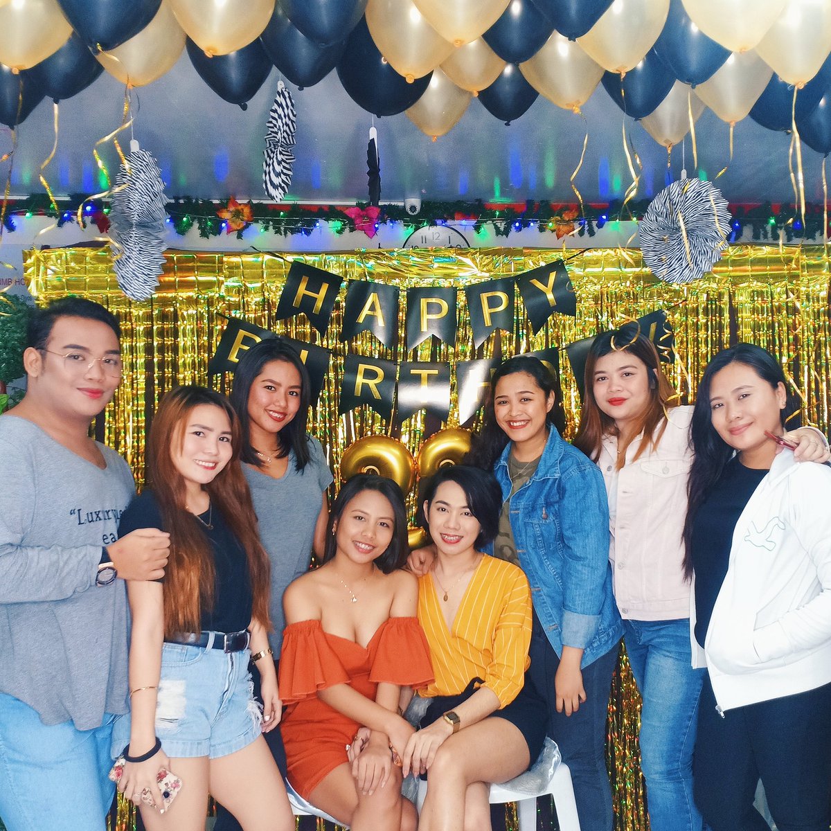 Frncsrobles's tweet photo. ADVANCE BIRTHDAY CELEBRATION πππ
Thankyou guys for coming! Love you all π
#Birthdaymo? https://t.co/54fesBVvCE