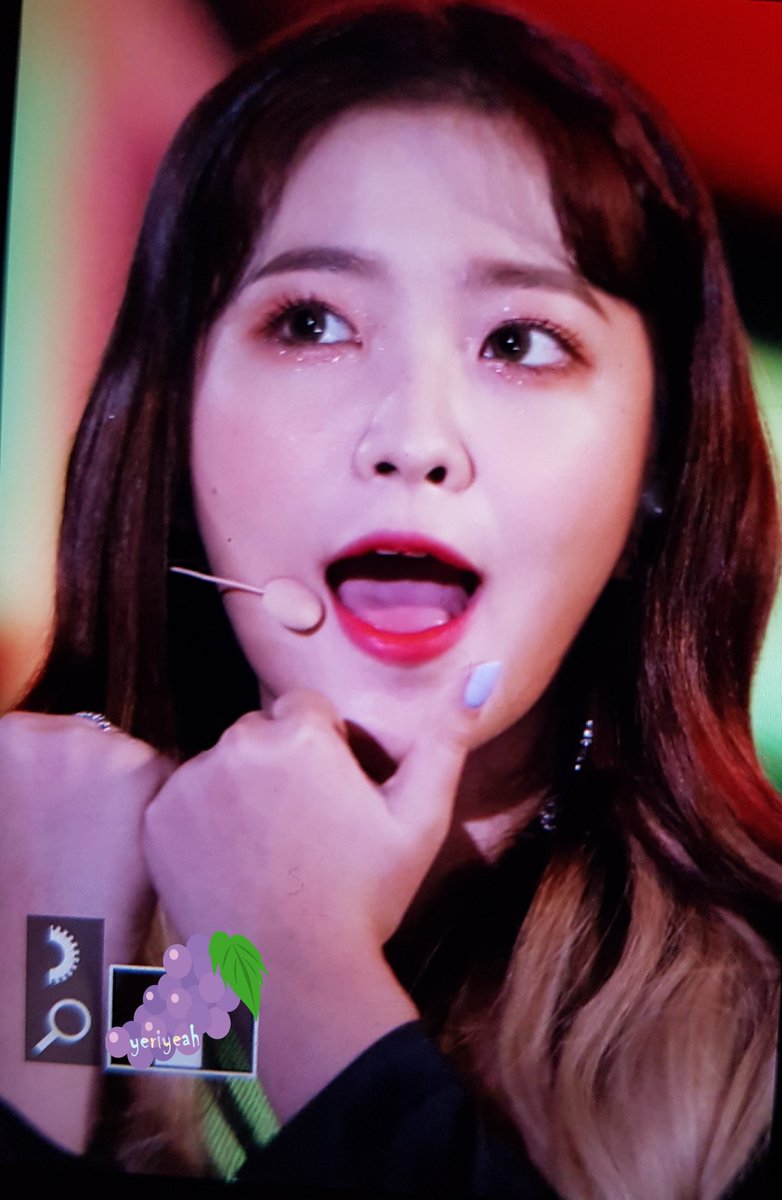 yeriyeah3051's tweet photo. 181028 원아페

#예리 #yeri #RedVelvet #레드벨벳 https://t.co/6asTb956sU