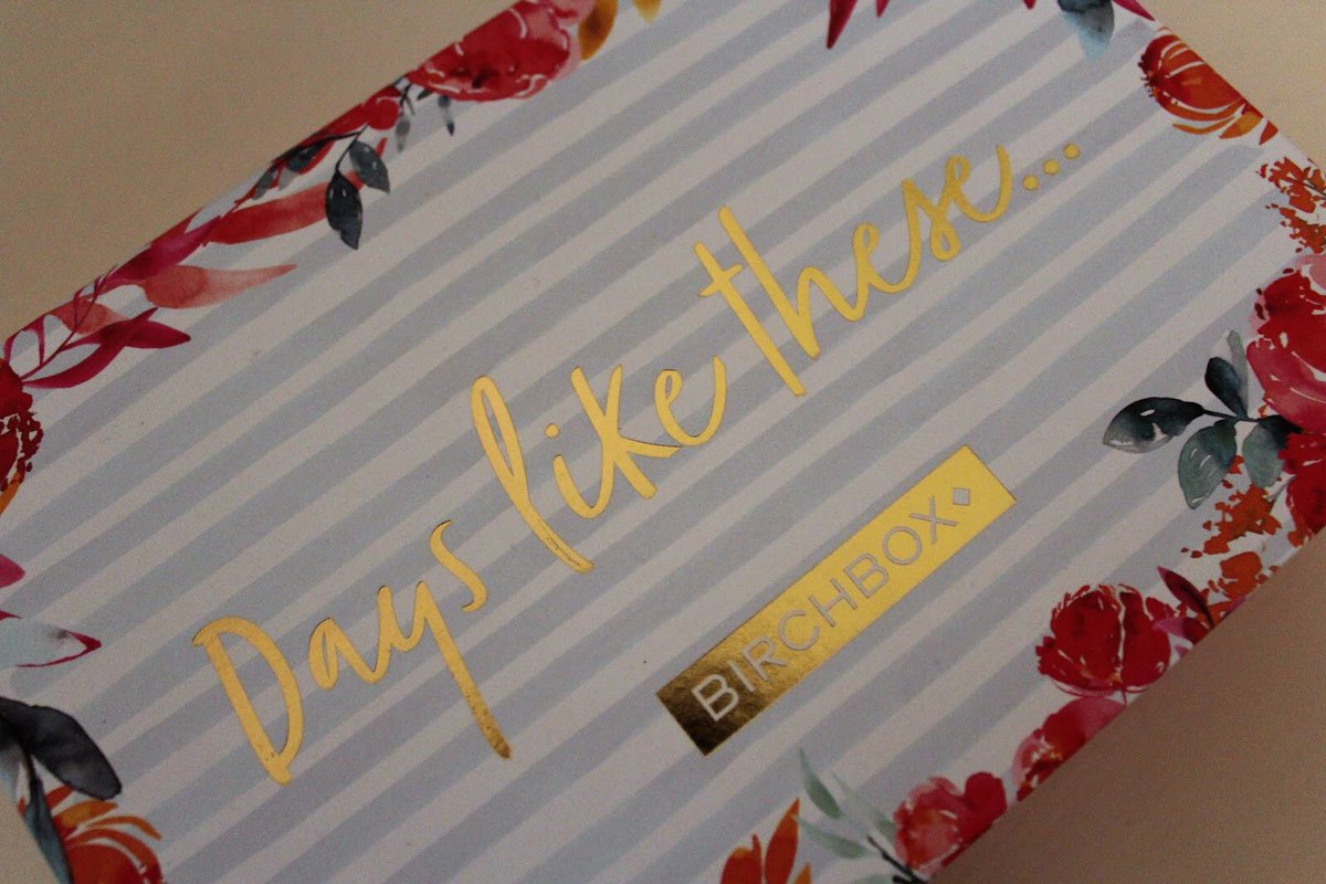 TheSweetpeax's tweet photo. NEW BLOG POST: ‘October Birchbox’ ☺️ enjoy guys! https://t.co/DXMNngVPlK #octoberbirchbox #birchbox #bbloggers #bloggerloveshare #Bloggerstribe #BloggerBabesRT #LittleBloggerRTs #littleblogRT @birchbox https://t.co/rDesVluzF7
