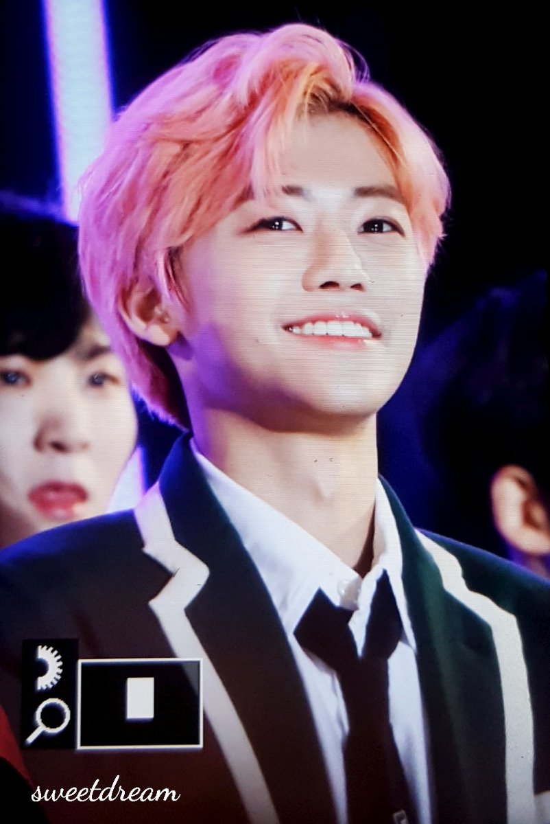 SweetDream0813's tweet photo. 181028 BOF폐막식

#NCT #NCT_DREAM #JAEMIN #재민 #나재민 https://t.co/ylg4PTeJxi