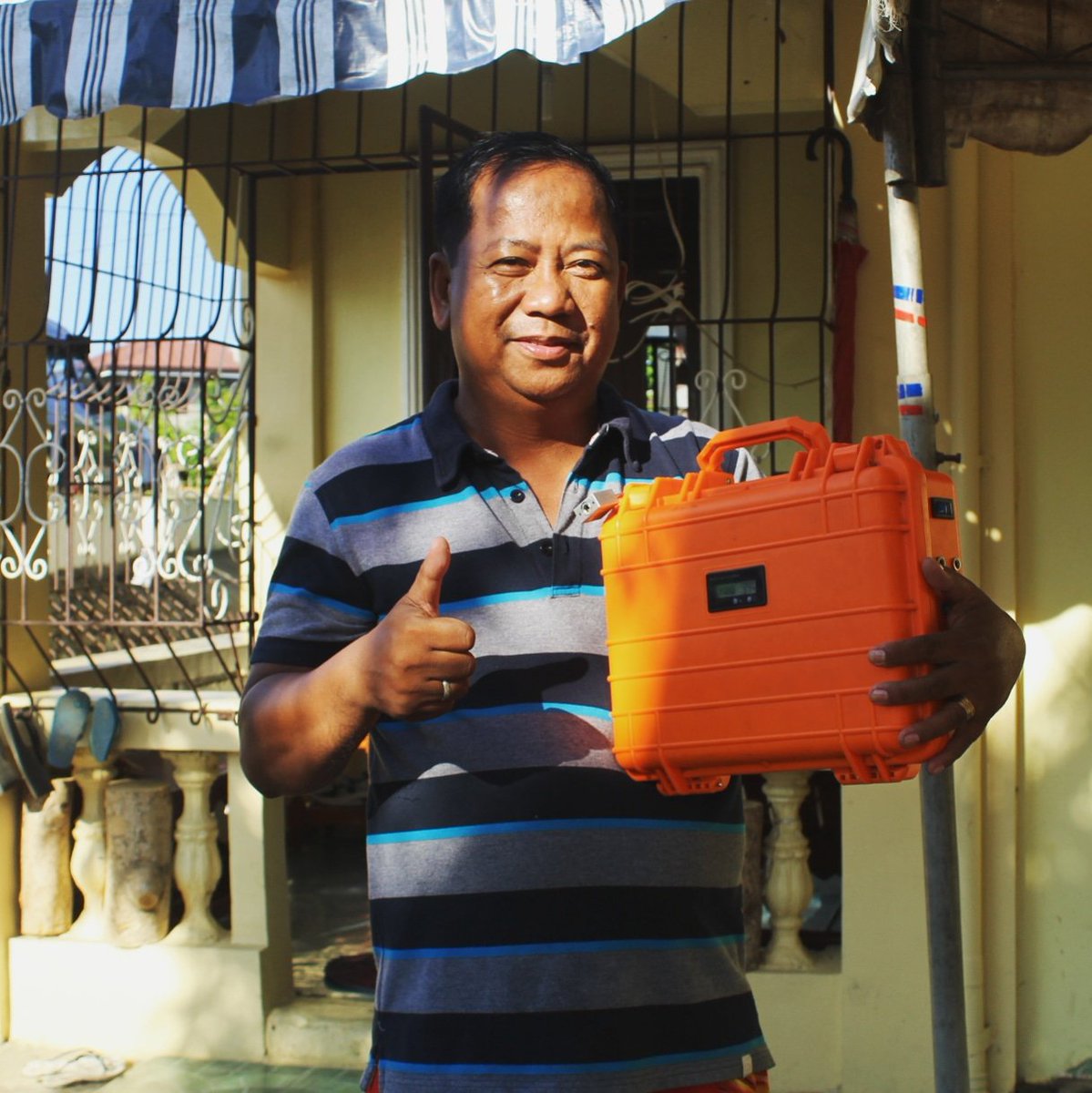 CEEDphilippines's tweet image. "Itong panel noong Ompong ay malaking tulong dito sa aming barangay. Mahigit isang buwang walang kuryente dito...First time namin makagamit ng solar kapag bumabagyo na walang kuryente kaya tuwang-tuwa kami talaga."

#CAREforthePeople #CAREforTheClimate #TransformativeEnergy
