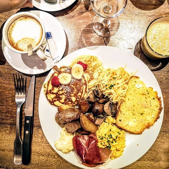 bObStronomie's tweet photo. Brunch du dimanche à Toulouse au Midi Minuit. 14 euros bien sympa.
#restaurant #resto #instarestaurant #food #miam #instafood #instagood #brunch #igerstoulouse #TeamBlogMTP #tourismeoccitanie #instabrunch #yummy https://t.co/WQnUSGPZda https://t.co/k4mPK54XL3