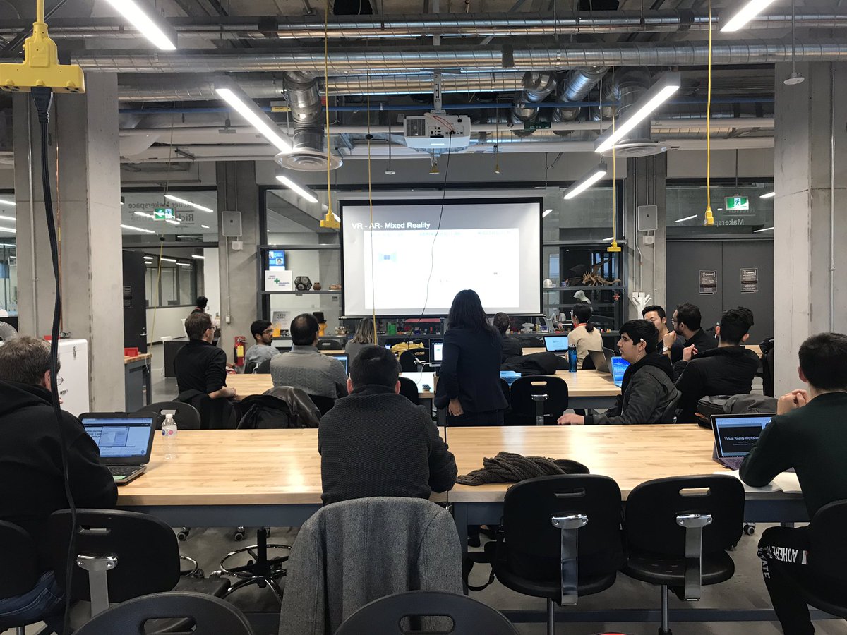 Starting our morning with a VR workshop by Elisha Pruner