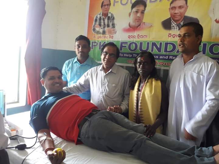 102nd. Blood donation camp organised by POST foundation at Salebhata PHC. 0ne camp every month with a mega camp every year. 13 in a year by a single organisation. Really a great job. Congratulations Salebhata.