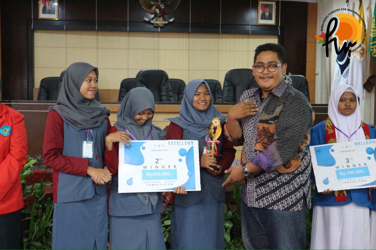 forestweekugm's tweet photo. - Juara II: SMAN 1 Polewali
- Juara III: MAN 3 Banyuwangi

Terima kasih telah berpartisipasi pada Forestweek 2018: National Essay Competition dan semoga dengan kegiatan ini dapat bermanfaat bagi para peserta. Bagi peserta yang belum menang, tetap semangat ! https://t.co/pY4UzD4ood