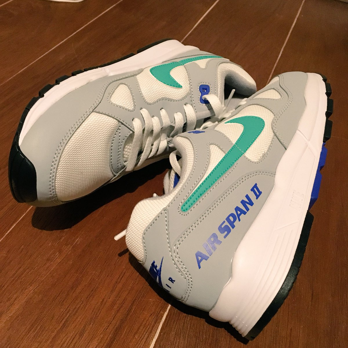 vagabond_at_tyo's tweet image. むちゃくちゃカワイイスニーカー買ってしまった👟🕺カラーリングとアッパーの切り替えのバランス良すぎてニヤニヤしてる☺️  NIKE AIR SPAN II 1990年発売のランニングシューズの復刻。#NIKE #AIRSPAN #SNEAKER