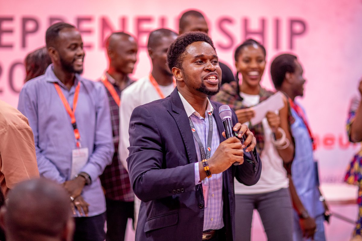 thiamababacar69's tweet photo. Diner d'accueil et d'intégration des entrepreneurs venus de partout dans le monde. Accueil très chaleureux. 
Merci @TonyElumeluFDN Merci @TonyOElumelu 
#TEFForum2018
#africanentrepreneurs
#Entrepreneurship
#Innovation
#Kebetu
#Sénégal
@SENOrDur 
@abaithiagro 
@UVS_Senegal 
#FEJES https://t.co/jeFIAxI7ra