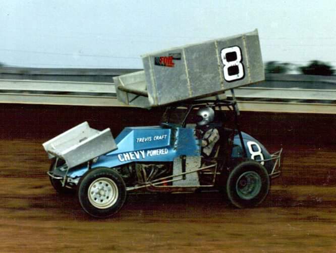 SprintCarNews.com (@sprintcarnews) on Twitter photo Western Pa great and one of my all time favorites Buddy Cochran in the famous Kosior Bros 8 Western Pa great and one of my all time favorites Buddy Cochran in the famous Kosior Bros 8