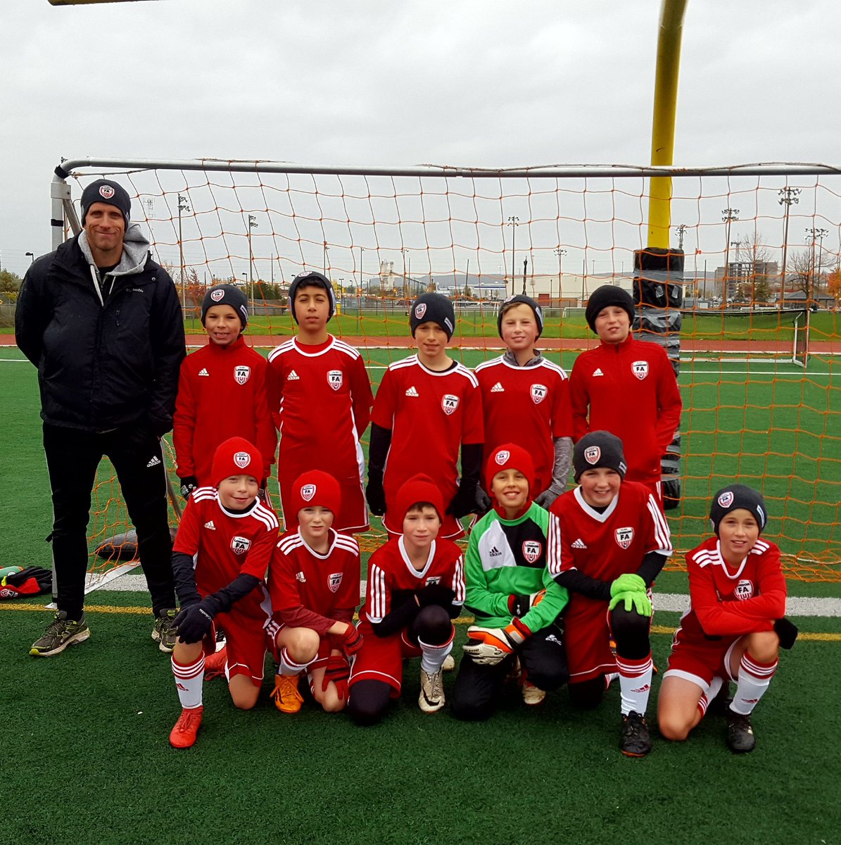 London FA 2007 boys finished their @SAACSoccer @OntarioIsSoccer #OASL outdoor season in Milton yesterday vs @PowerFCAcademy. Thank you coach Rick for a great #Soccer season, and for your years of dedication! #ThanksCoach #LdnOnt 👍⚽️🇨🇦