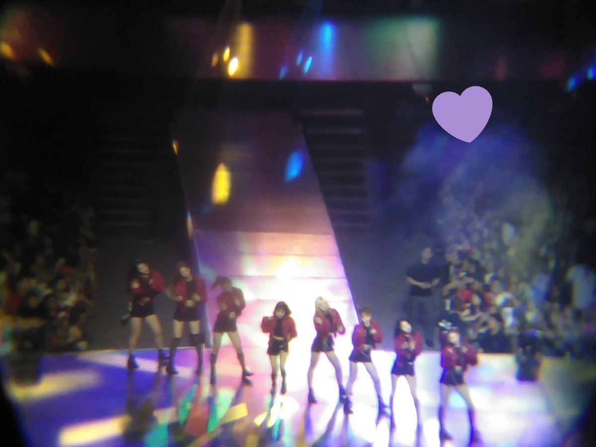 wemefied_'s tweet photo. I miss you already 😭 @WekiMeki https://t.co/EOtA8y9pFI