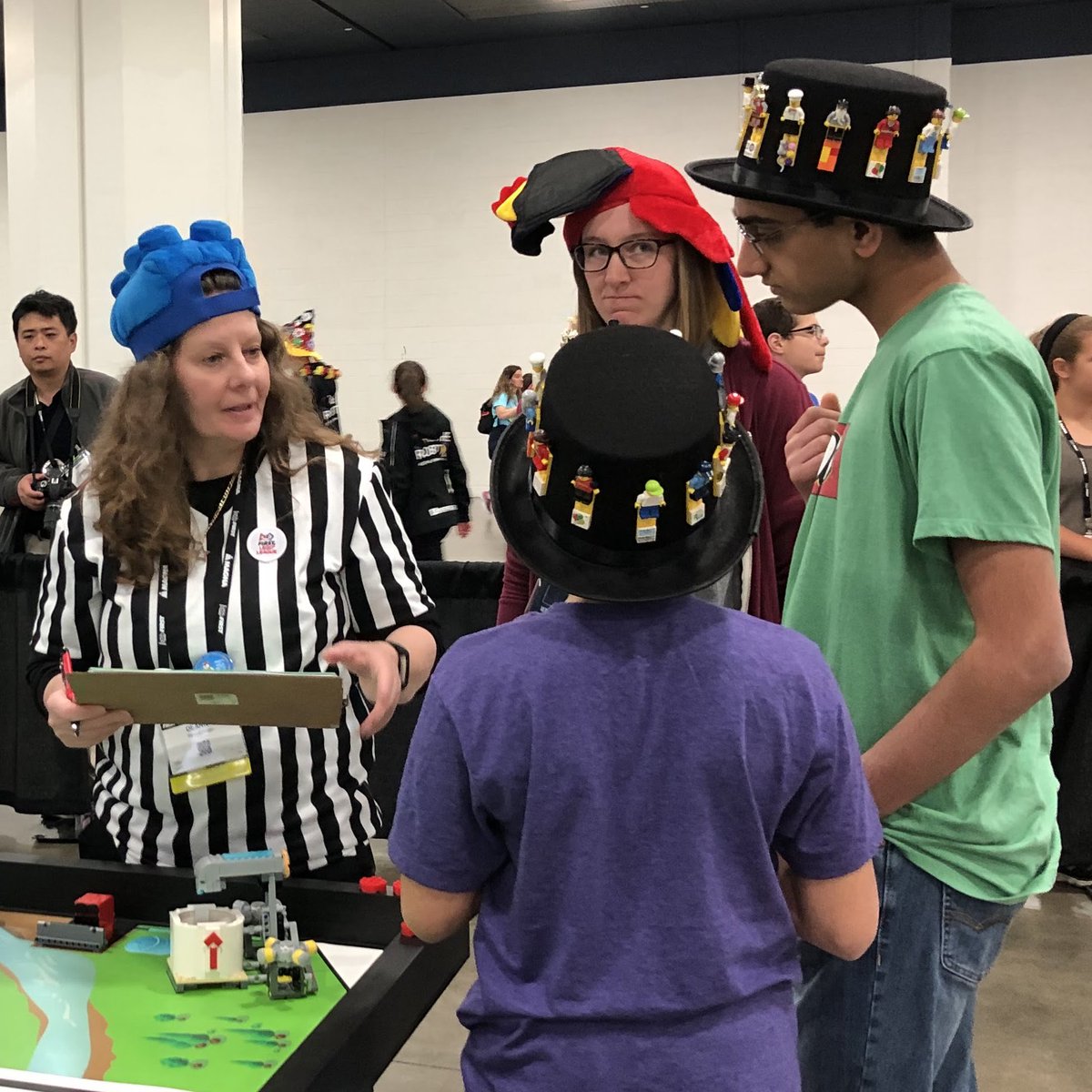 FllTutorials's tweet image. Read this Coach's Corner: Tips from Referees flltutorials.com/coachcorner/co…