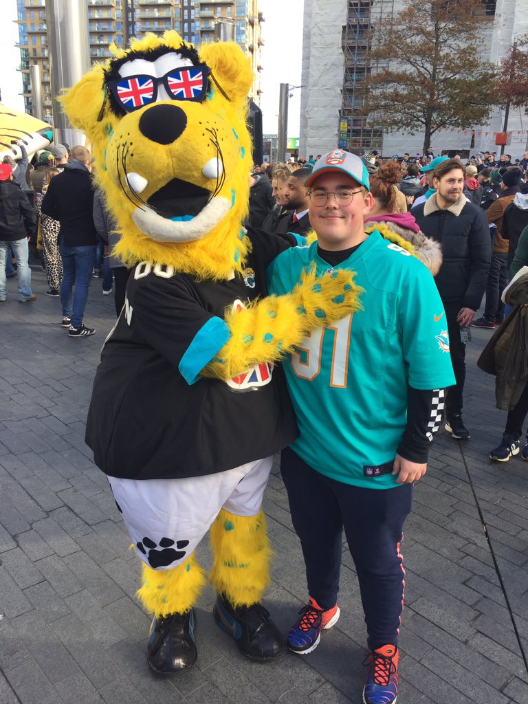 DarrenBezani's tweet photo. From Finland with love - #NFLUK https://t.co/nNE5BH6XiF