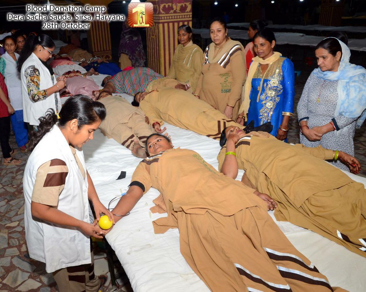 RainaGoyal3's tweet photo. #SpiritualSundayAtDSS
आज @derasachasauda सिरसा में फ्री जन कल्याण परमार्थी कैंप और डेंगू के मरीजों को रक्त देने के लिए खूनदान कैंप भी लगाया गया |
https://t.co/izejukmATr https://t.co/14r7UNU8lY