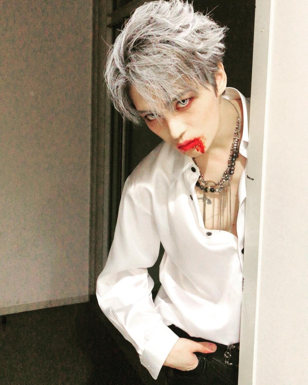 An セクシー過ぎるジェジュンヴァンパイア 早速スマホの壁紙にさせていただきます