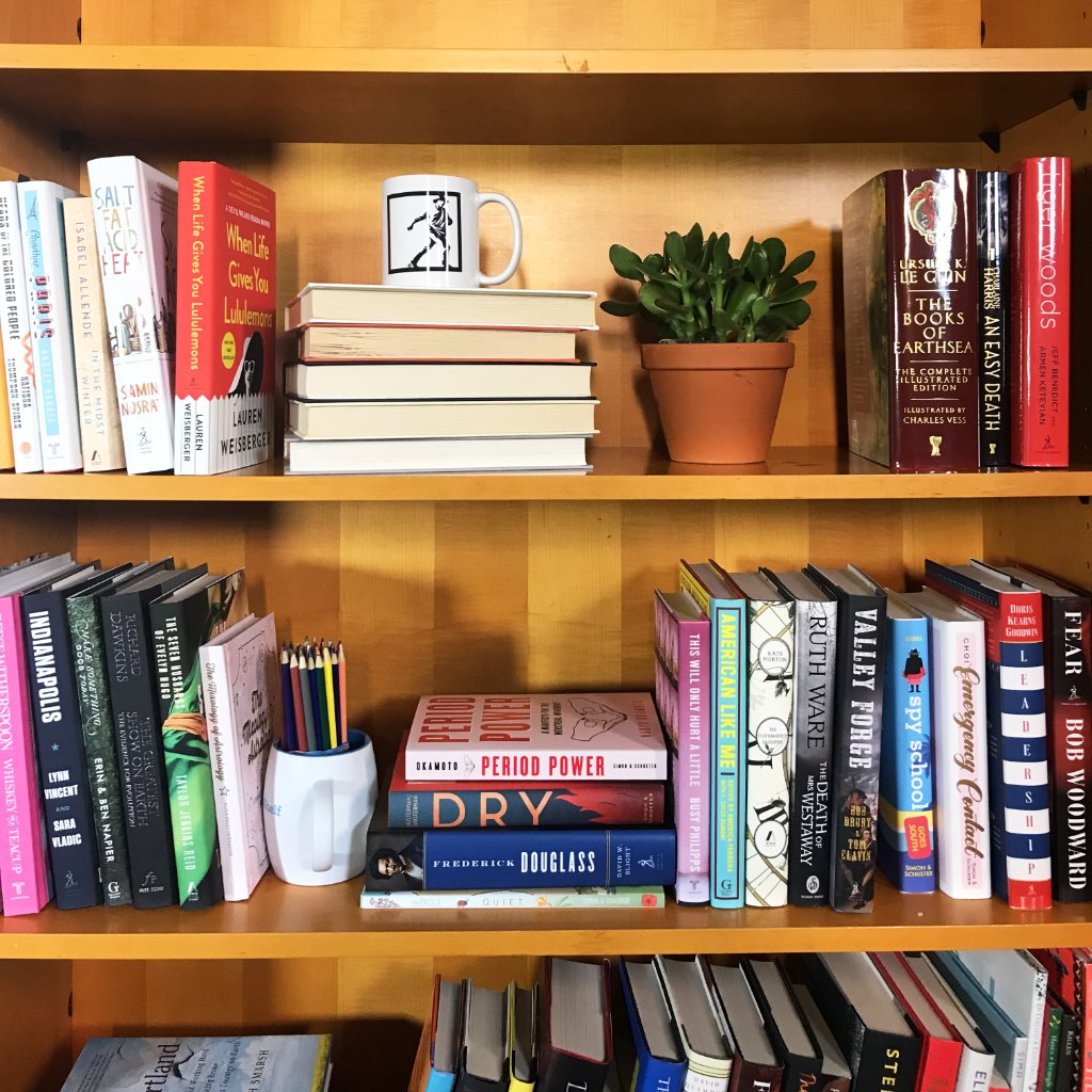 Simon Schuster Auf Twitter How Do You Organize Your Shelf