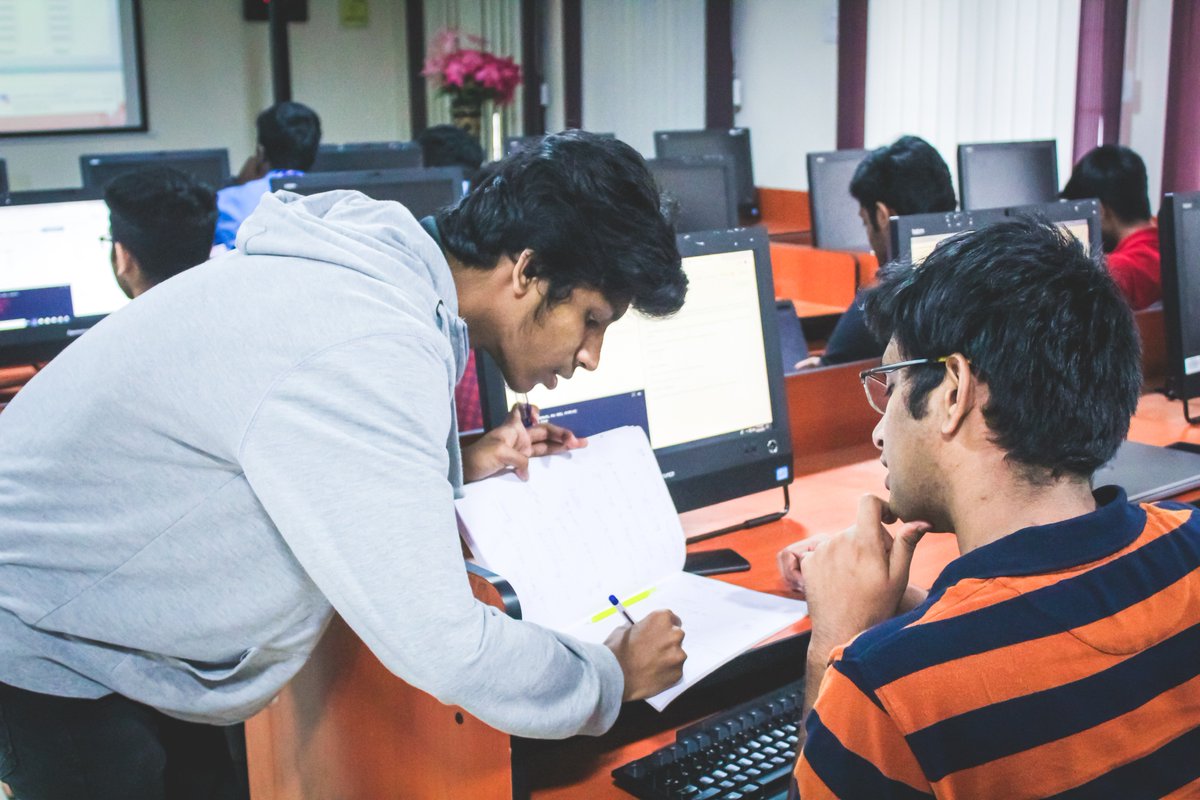 KarunyaHacks's tweet photo. Another fun day ends well.
The event "Hack the Technical Interview: Algorithms Practice" was organised by @KarunyaHacks in collaboration with @MLHacks in @karunyauniv
 
 #MLHLocalhost #KarunyaHacks https://t.co/fElO0IumwA