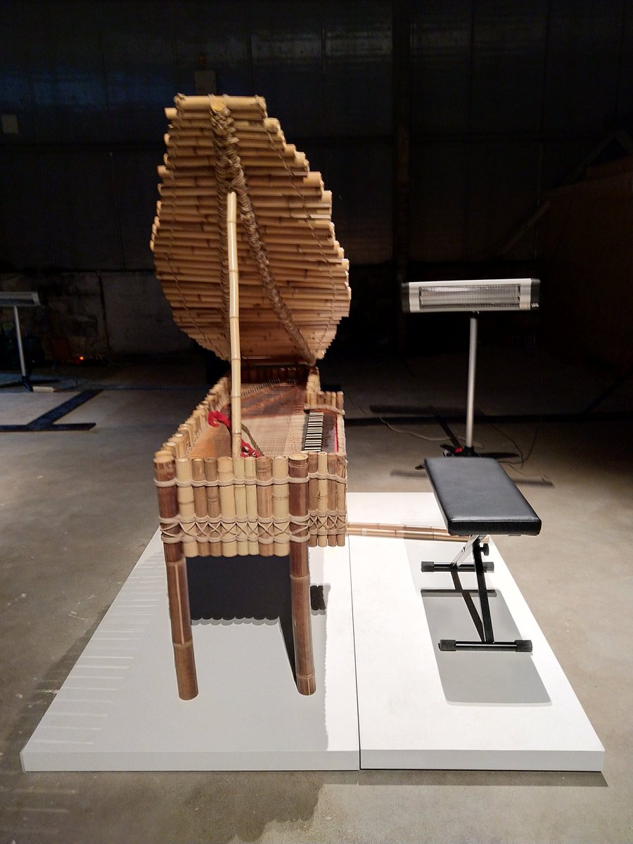 #flatlands for the last time in #riga <a href="/RigaBiennial/">RIBOCA</a> Thanks you <a href="/janiruscica/">Jani Ruscica</a> #saramilazzo #lindafredriksson #bamboo #clavichord