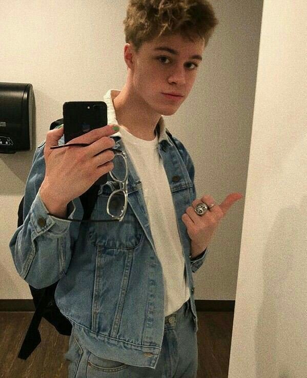 Filip_Blaser's tweet image. Buenas!! 😊