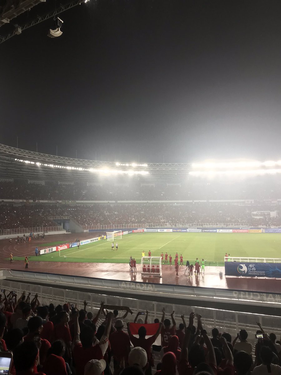 nangisnya nyaru ujan