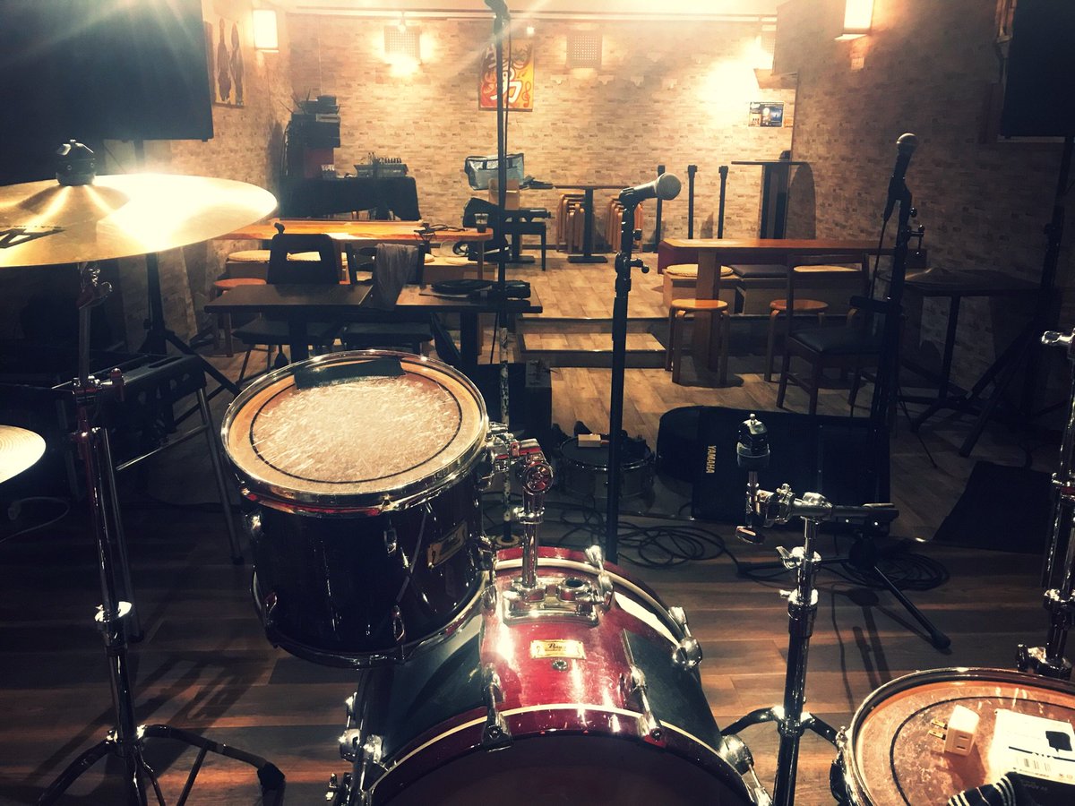 ko_zig's tweet photo. 早稲田RiNen終了ー
って言うのも久々な気がするw
楽しかったっす！

おそらく今年最後のライブでした！
今もライブ���らせて貰える事に感謝。
お疲れ様！おれ！w https://t.co/CJpVdKtrl0