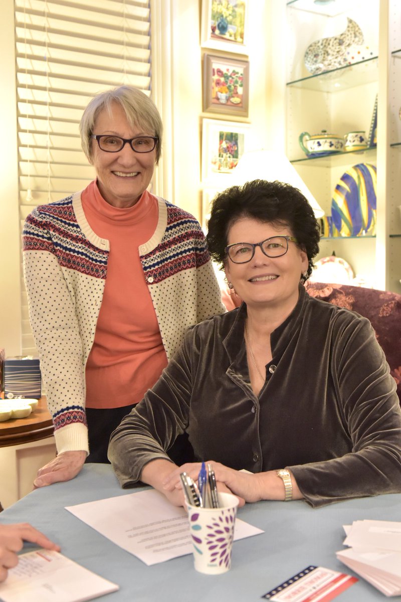 NorrieAThomas's tweet photo. Thank you volunteers! One Postcard Friday left! Join us. Friday November 2. Come and write the last important message "VOTE" and sign up to be on my cabinet post election- Thanks, Norrie DFL33 https://t.co/3Id6E3LFvk