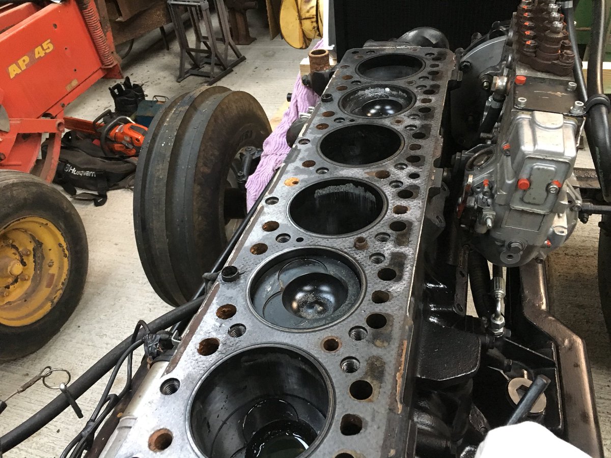 mickhicks101's tweet image. Just as I expected, over cooked pistons #winterproject