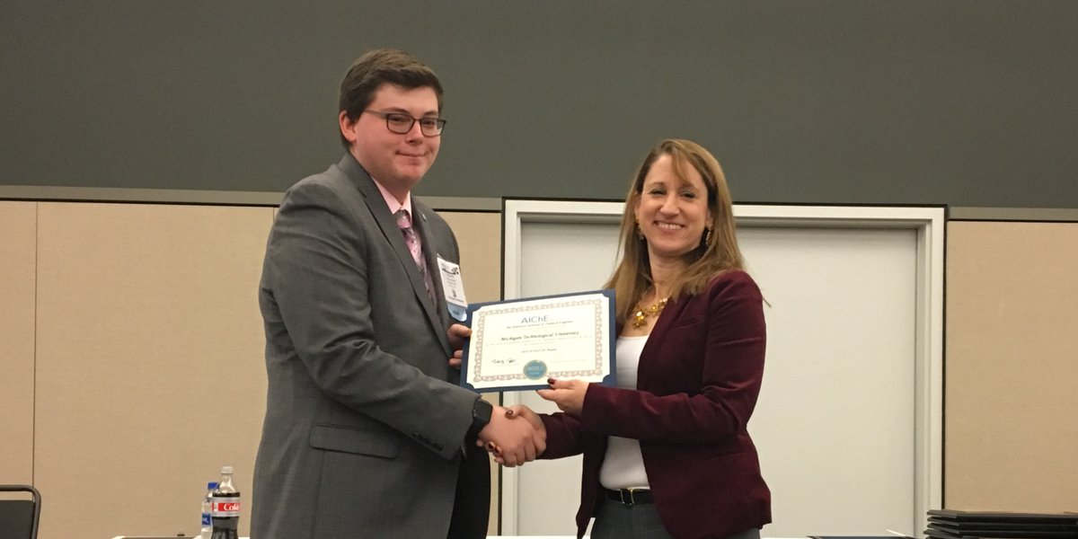 ChEnected's tweet image. This year the 2018 YCOSST P3 Award was bestowed upon the team from @mtu_engineering for their work on Separation and Recovery of Individual Components from the End-of-Life Lithium-ion Batteries.