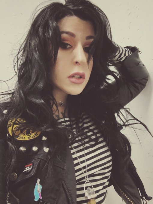 I&rsquo;ve been to tons of shows this week. It feels like 2012 again. https://t.co/LUjhTRGnCq<a href="/tag/fashion"class="tags"><span>#fashion</span></a><a href="/tag/ootd"class="tags"><span>#ootd</span></a><a href="/tag/inkedgirls"class="tags"><span>#inkedgirls</span></a><a href="/tag/altmodel"class="tags"><span>#altmodel</span></a><a href="/tag/inkedmag"class="tags"><span>#inkedmag</span></a>