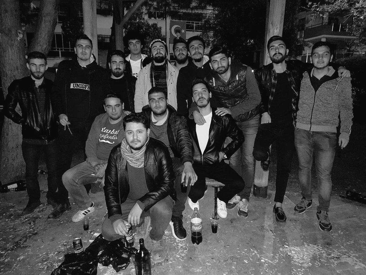 mr_musk0826's tweet photo. Biz çete değil büyük bir AİLEYİZ !! https://t.co/3MPiMk2MAn