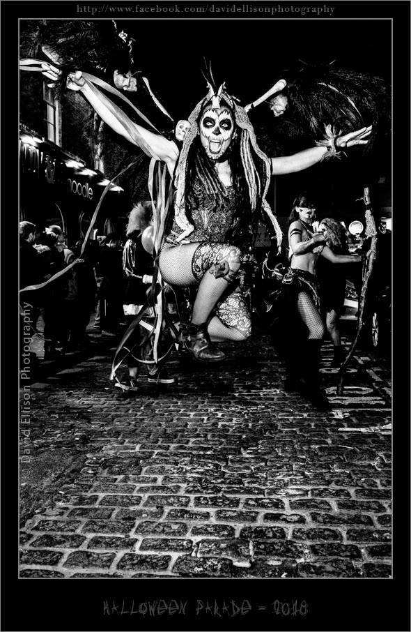 SimoneSamba's tweet photo. #AboutLastNight #halloweenparade #halloween #saturdaynight #katumba #theanahis #vivabrasilsambashow #simonereeves #bringthefireproject #liverpool Photoby David Elisson https://t.co/wPajFta4ao