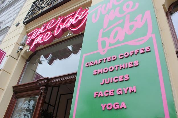 ceacapaabroad's tweet image. Check out our MOJO's favorite places in Prague. Which will you add to your list of things to do?  bit.ly/2Oy3egt #ceaAbroad #studyabroad #bloglove