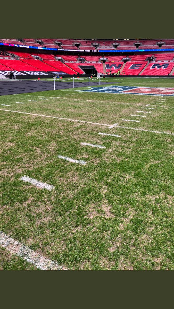The Wembley pitch, just shows what a pitch goes like when it’s over used, even with all the newest technology and best machinery available.
Makes you realise what a great job some part time/ voluntary groundsman do on limited resources and time with the same usage if not more 🙌🏻