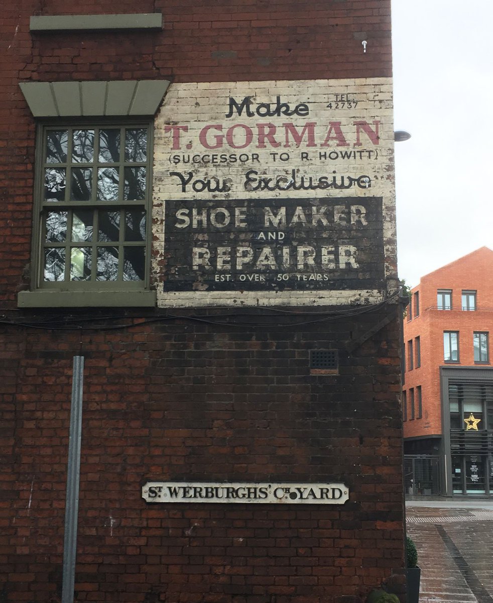 oneofthewilsons's tweet photo. Taken near Derby Museum & Art Gallery @DesignMuseum #FontSunday @ghostsigns #fadingfonts https://t.co/1G9oIVvGe7