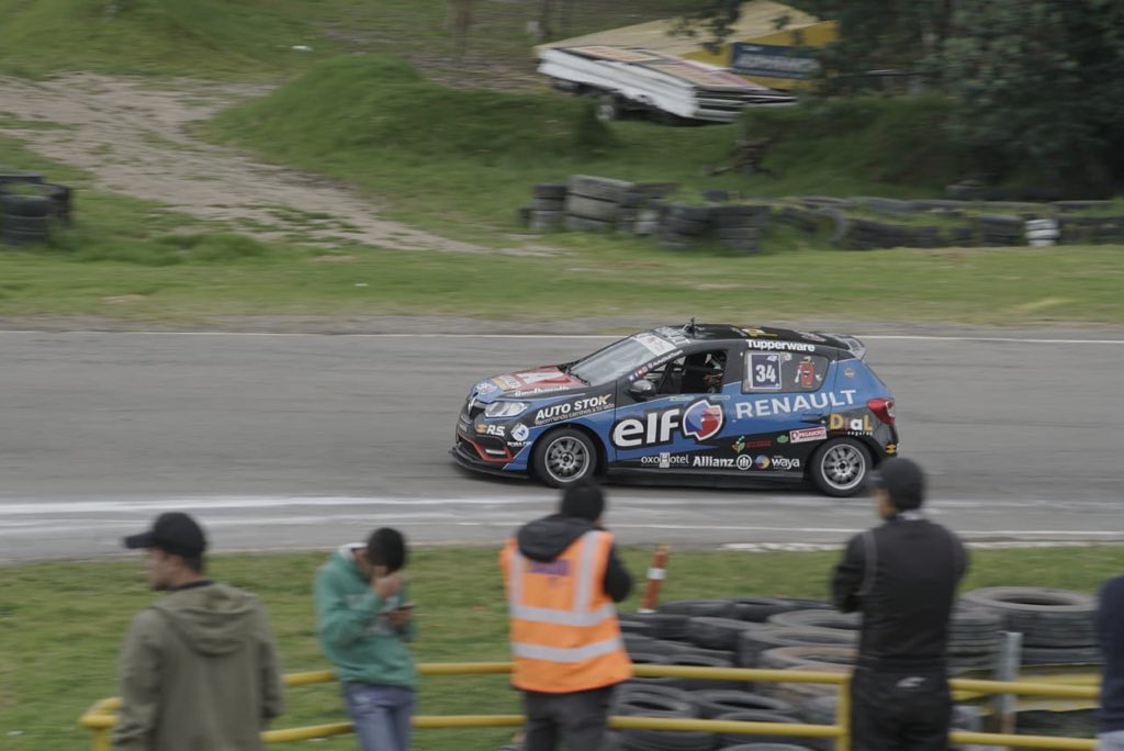 AutostokTeam's tweet photo. 🔥🏁@Camilof88  nos regala un el P1 para esta carrera ,@pipeceballos_  P3 y @Patolarrea666  P5 grandes nuestros pilotos!! 🏁🔥❤️ https://t.co/ea8ExM6eaK