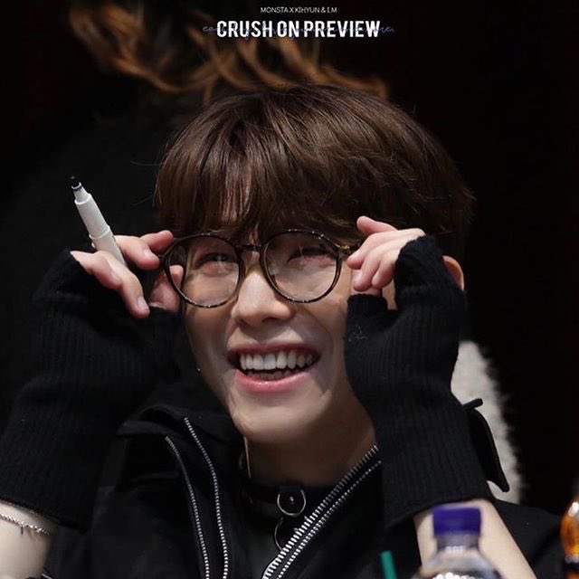 ykhsmile's tweet photo. oh my god https://t.co/zxN5rfU8c1