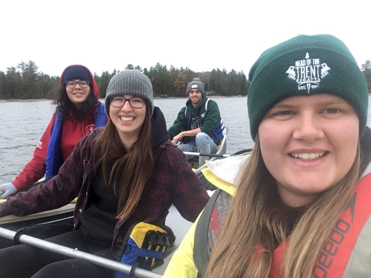 TrentEmergency's tweet photo. TUEFRT took some off-call time to relax at the cottage! Lots of team bonding! 👪🍃❄ https://t.co/8ZVcoNYOE0
