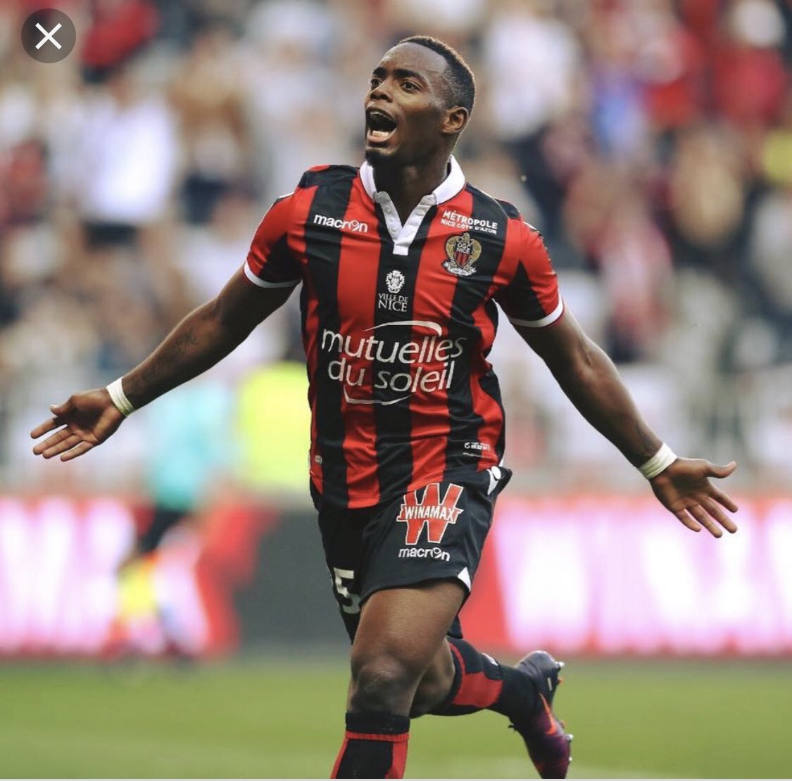 AlaeddineYahia's tweet image. Heureux pour ton but et la victoire @WylanCyprien tu le mérites, le travail paie.💪🏼