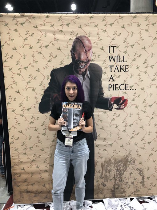 byHoRRoR's tweet image. FANGORIA : Look and see who it is! omgchomp from CryptTV! We 🖤 CryptTV! comicconla #lacomiccon18  (via Twitter )