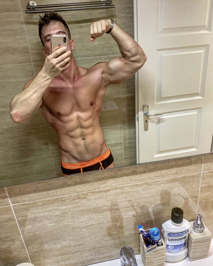 Thank you guys!!! I reached 1000 followers❤️ #belamiboys #Flirt4free